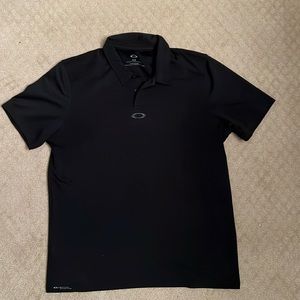Men’s Oakley black Polo Shirt - size Medium!